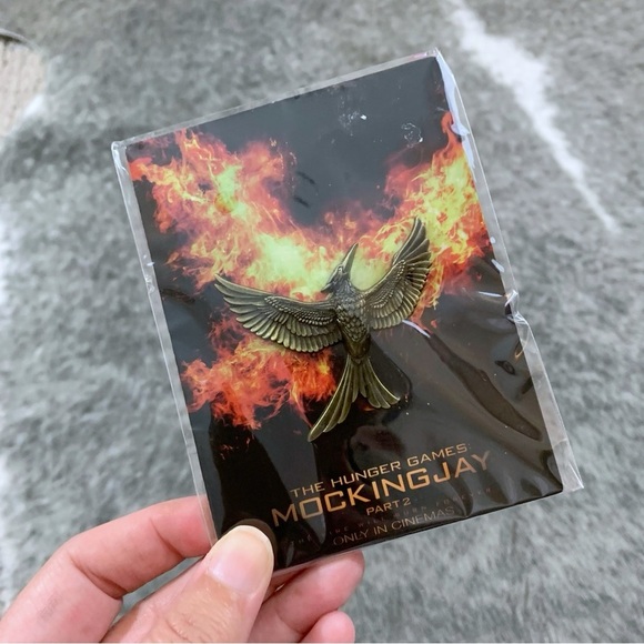 NWT The Hunger Games Mockingjay Part 2 Pin - Picture 6 of 7